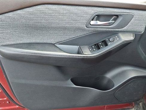 Certified 2021 Nissan Rogue SV AWD/4WD image 14