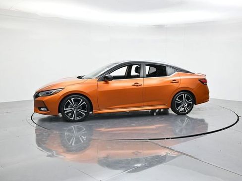 Used 2023 Nissan Sentra SR w/ SR Premium Package image 6