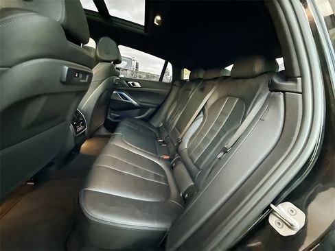 Used 2021 BMW X6 xDrive40i w/ Premium Package 2 image 27