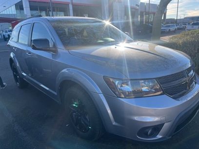 Used 2019 Dodge Journey SE w/ Connectivity Group