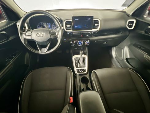 Used 2022 Hyundai Venue Limited FWD image 28