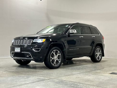 Used 2019 Jeep Grand Cherokee Overland image 2