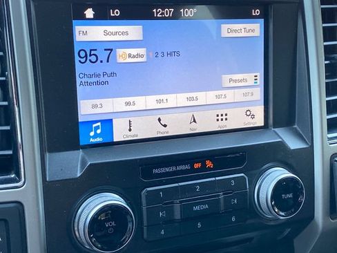 Used 2018 Ford F150 Lariat w/ Equipment Group 502A Luxury AWD/4WD image 21