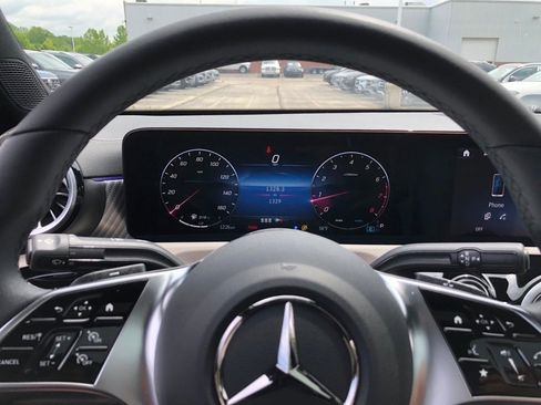 New 2025 Mercedes-Benz CLA 250 4MATIC image 18