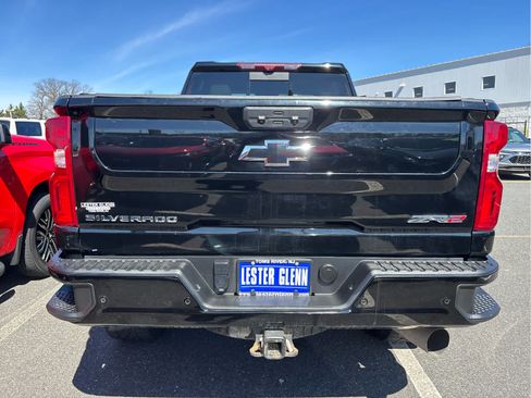 Used 2024 Chevrolet Silverado 2500 ZR2 w/ Technology Package AWD/4WD image 42