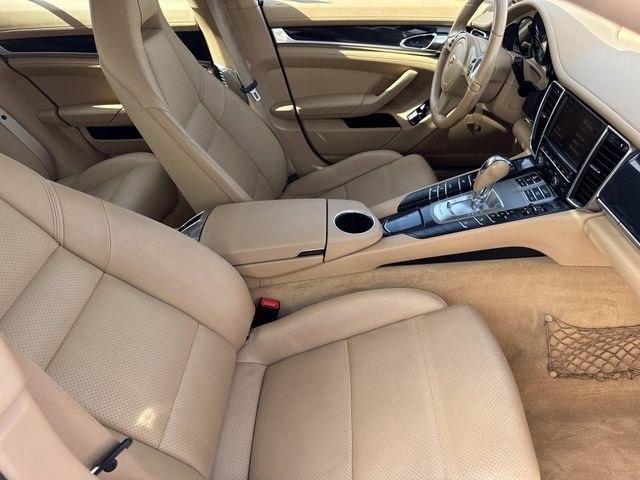 Used 2014 Porsche Panamera S RWD image 36
