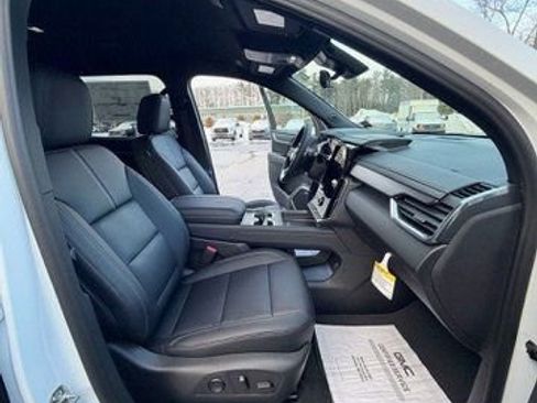 New 2026 GMC Acadia Elevation w/ Elevation Premium Package image 10