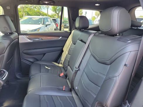 Certified 2025 Cadillac XT6 Premium Luxury w/ Platinum Package AWD/4WD image 16