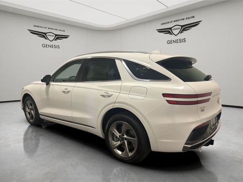 Used 2026 Genesis GV70 2.5T Advanced AWD/4WD image 3