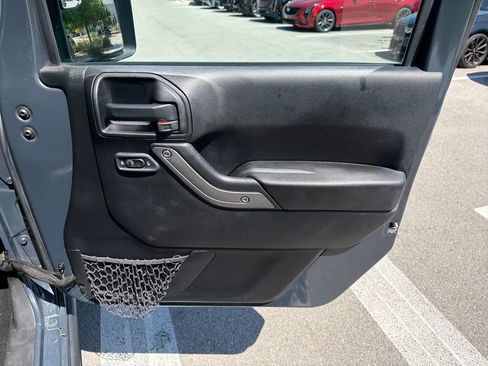 Used 2017 Jeep Wrangler Unlimited Sport w/ Quick Order Package 24S AWD/4WD image 37