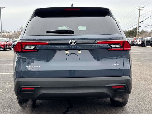 New 2026 Toyota Grand Highlander XLE image 3