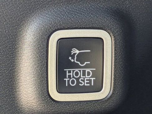 New 2026 Jeep Cherokee Overland image 12