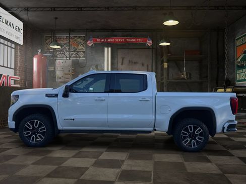 Certified 2022 GMC Sierra 1500 AT4 w/ AT4 Premium Package AWD/4WD image 6
