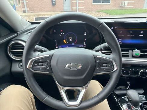 Used 2024 Chevrolet Trax ACTIV FWD image 22