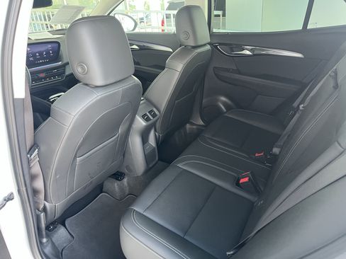 Used 2024 Buick Envision Preferred AWD/4WD image 3