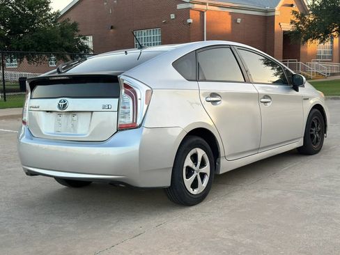 Used 2014 Toyota Prius Three FWD image 5