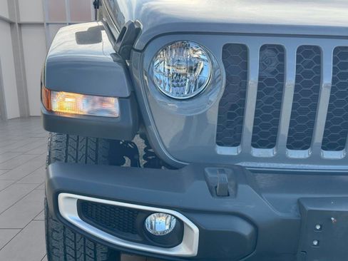 Used 2022 Jeep Gladiator Sport AWD/4WD image 7