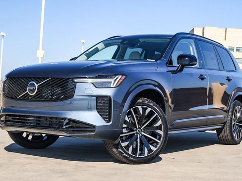 New 2026 Volvo XC90 B6 Ultra image 1