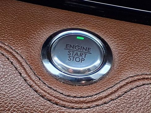 Used 2022 Lincoln Navigator L Reserve AWD/4WD image 12