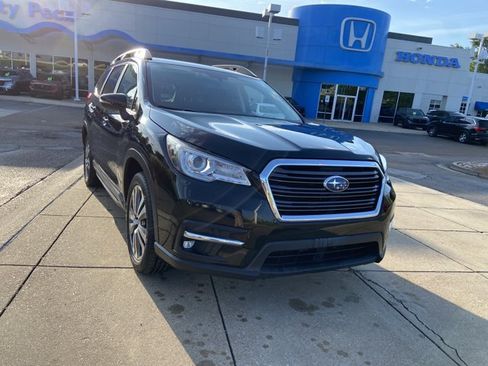 Used 2022 Subaru Ascent Limited AWD/4WD image 2