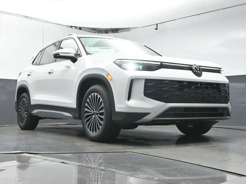 New 2026 Volkswagen Tiguan S image 33