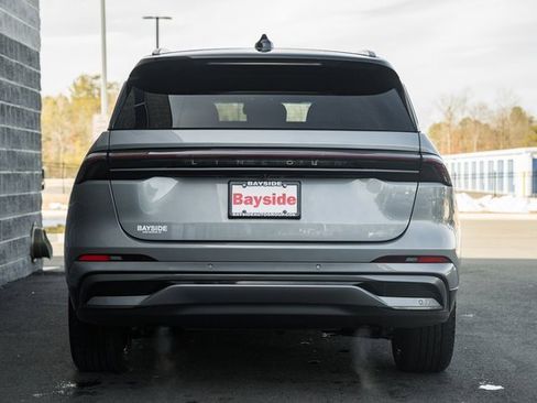 Used 2024 Lincoln Nautilus Reserve w/ Jet Appearance Package (87T) image 6