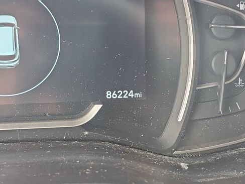 Used 2019 Hyundai Santa Fe Limited image 18