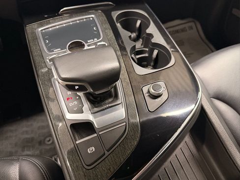 Used 2019 Audi Q7 3.0T Premium Plus w/ Premium Plus Package AWD/4WD image 22