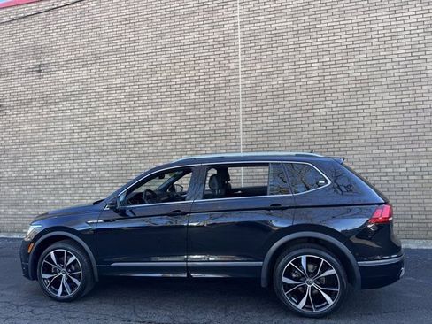 Used 2022 Volkswagen Tiguan SEL R-Line image 37