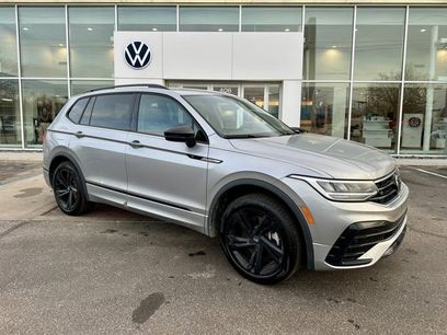 Certified 2024 Volkswagen Tiguan SE R-Line