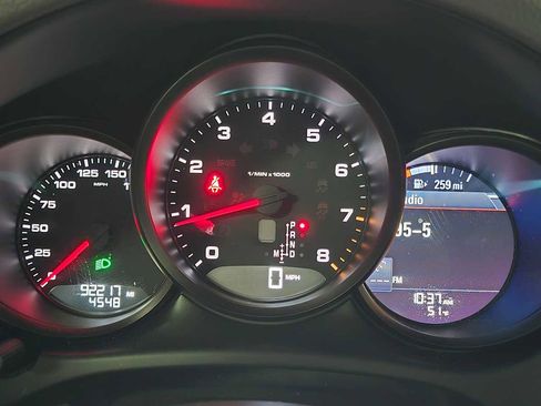 Used 2018 Porsche Macan image 30