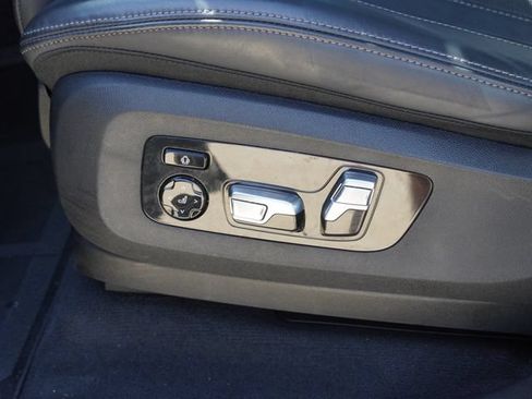Used 2024 BMW X7 M60i w/ Executive Package AWD/4WD image 20
