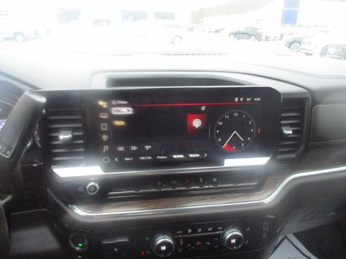 Certified 2024 GMC Sierra 2500 SLE w/ SLE Value Package; image 16