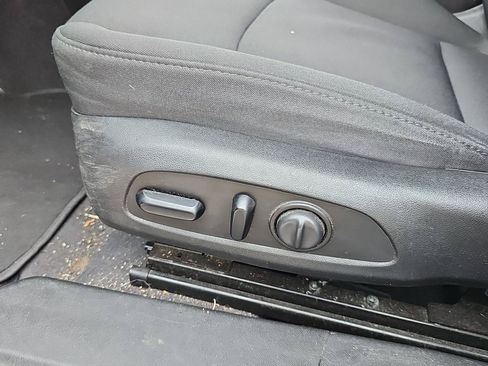 Used 2020 Chevrolet Malibu LT FWD image 21