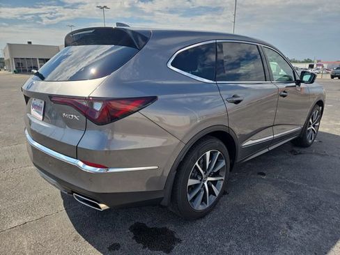 Certified 2025 Acura MDX FWD w/ Technology Package image 8