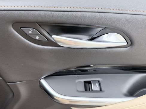 Used 2024 Cadillac XT4 Luxury image 32