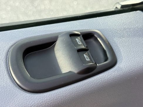 Used 2018 Ford Transit 350 148 Medium Roof image 13