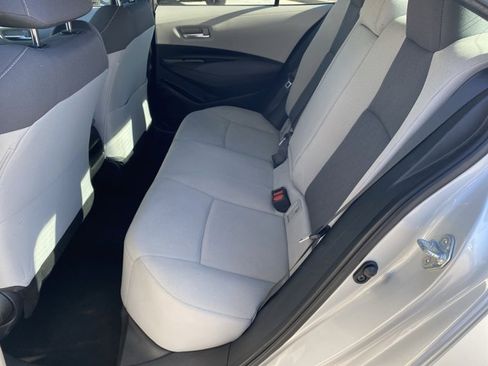 Used 2020 Toyota Corolla LE image 28