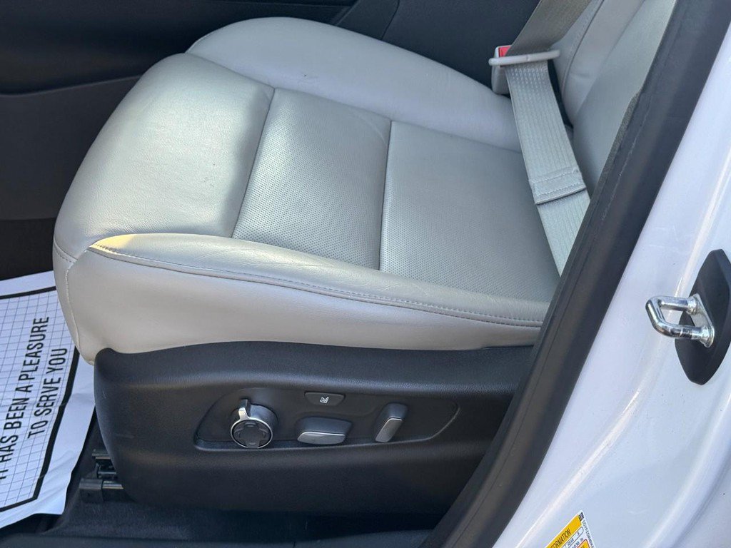 Certified 2019 Cadillac XT4 Premium Luxury AWD/4WD image 16