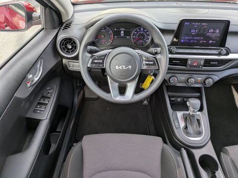 Certified 2023 Kia Forte LXS FWD image 12
