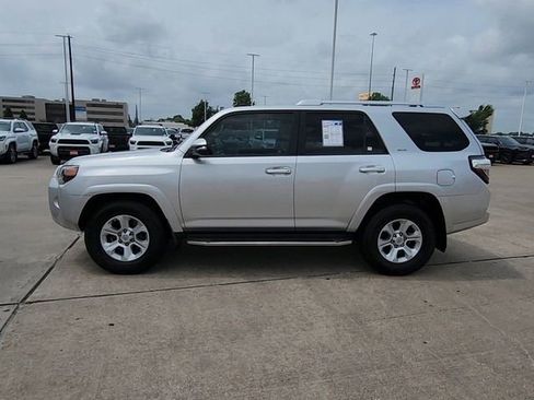 Used 2017 Toyota 4Runner SR5 Premium RWD image 4