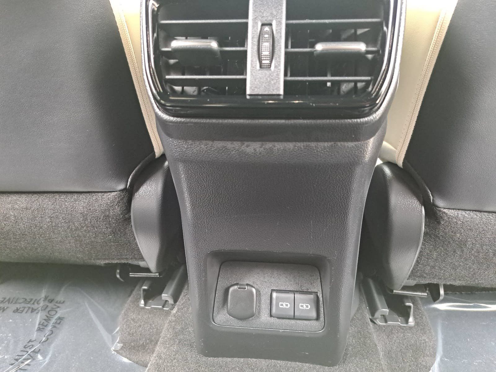 Used 2024 Lexus NX 350h AWD image 12