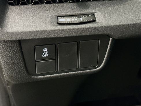 Used 2023 Honda CR-V LX image 17