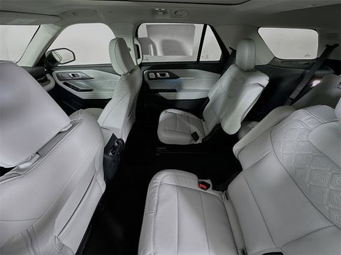 New 2026 Ford Explorer Platinum w/ LUX Leather Package image 24