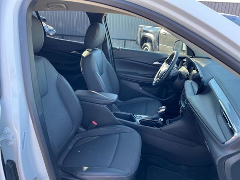 Used 2025 Buick Encore GX Preferred image 35