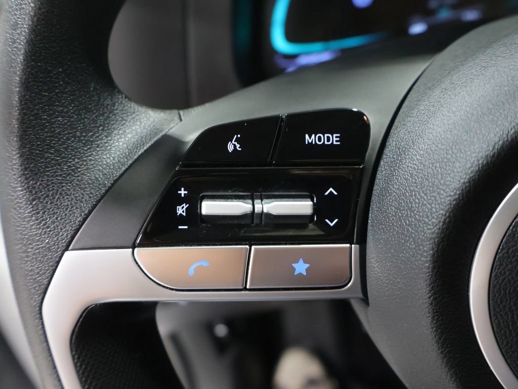 Used 2026 Hyundai Elantra Hybrid FWD image 31