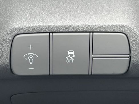 New 2026 Hyundai Elantra Sport FWD image 21