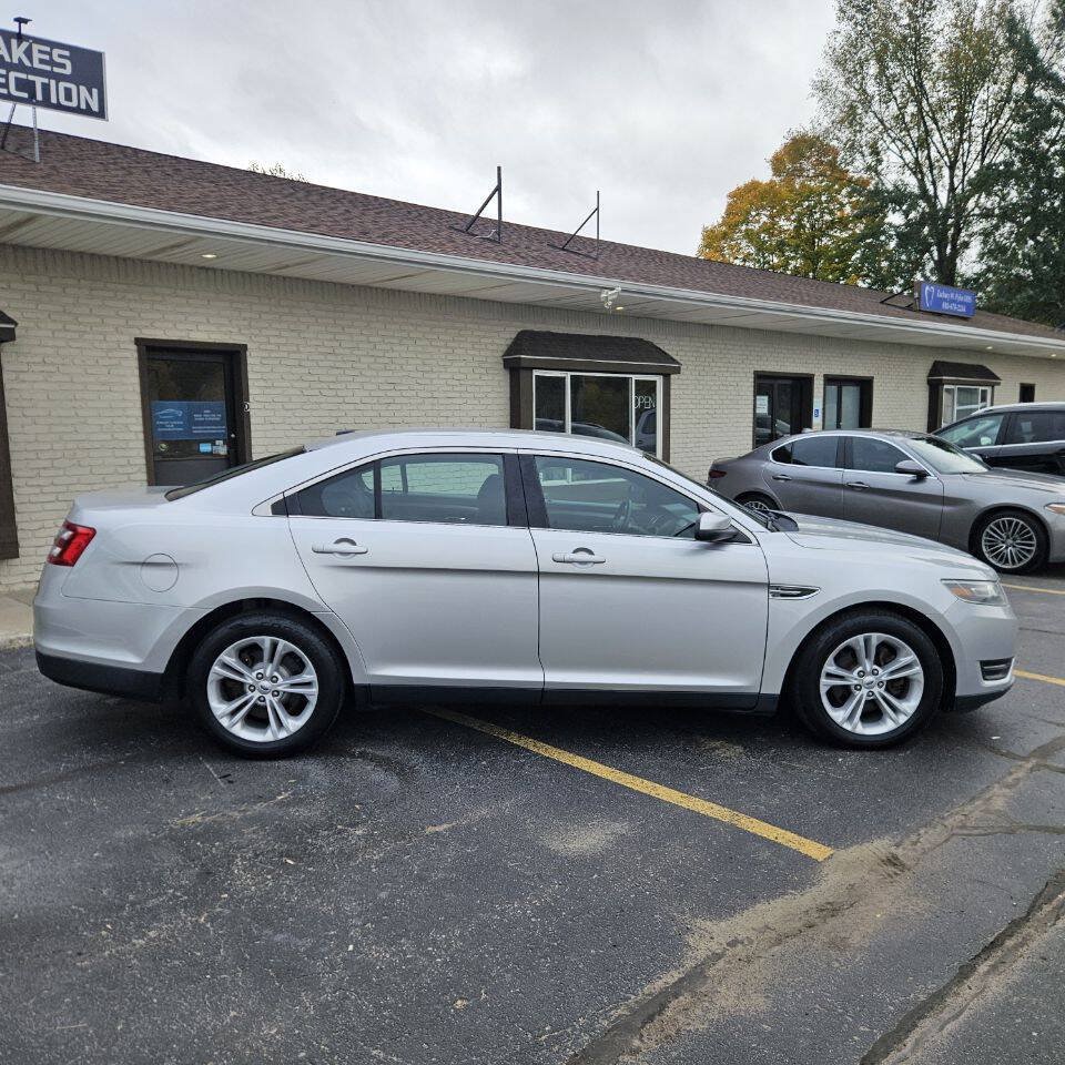 Used 2015 Ford Taurus SEL w/ Equipment Group 201A FWD image 3
