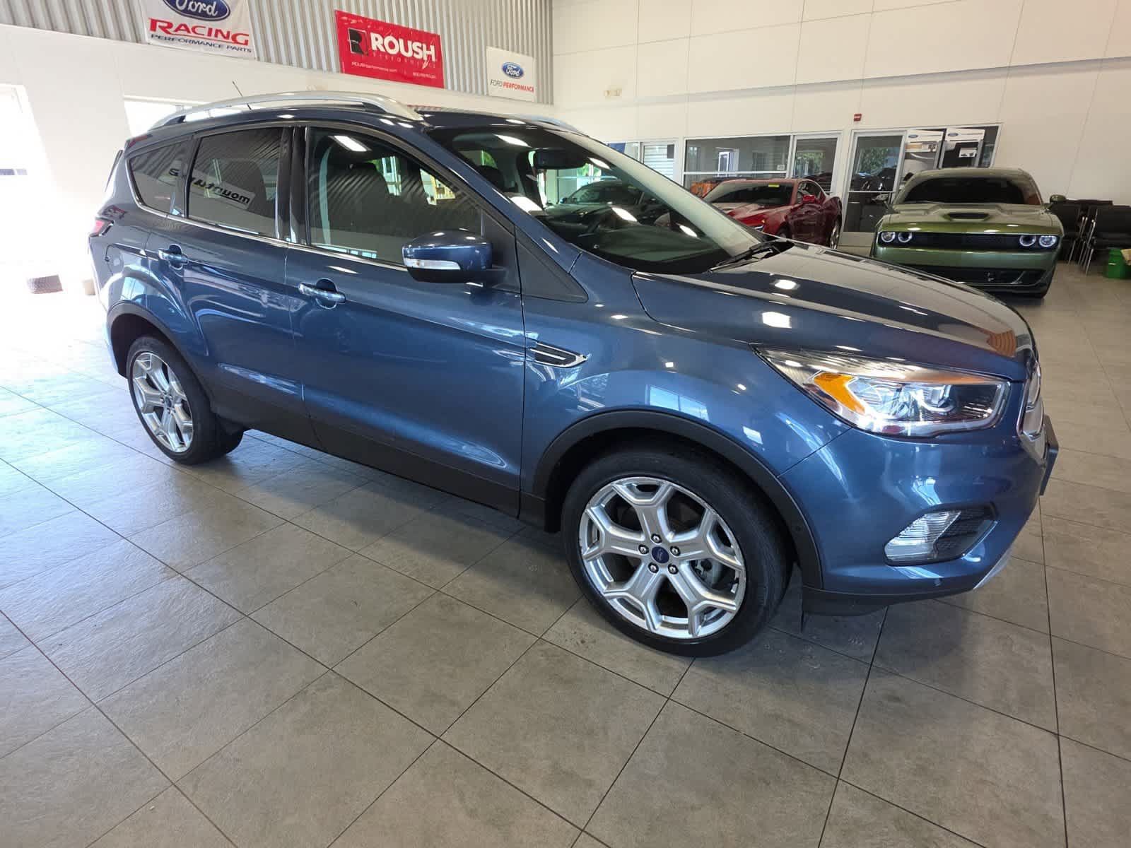 Used 2018 Ford Escape Titanium AWD/4WD image 4