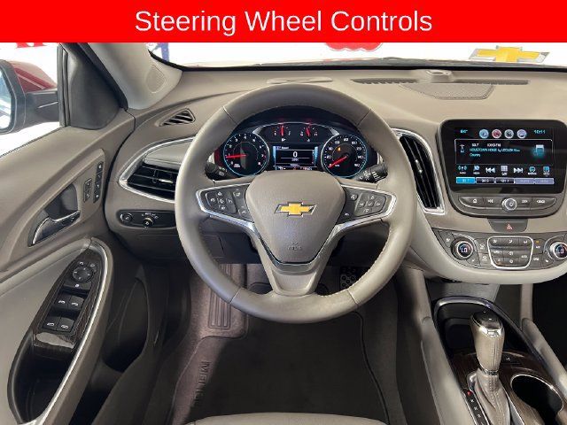 Used 2018 Chevrolet Malibu Premier w/ Premier Sun and Wheel Package FWD image 15